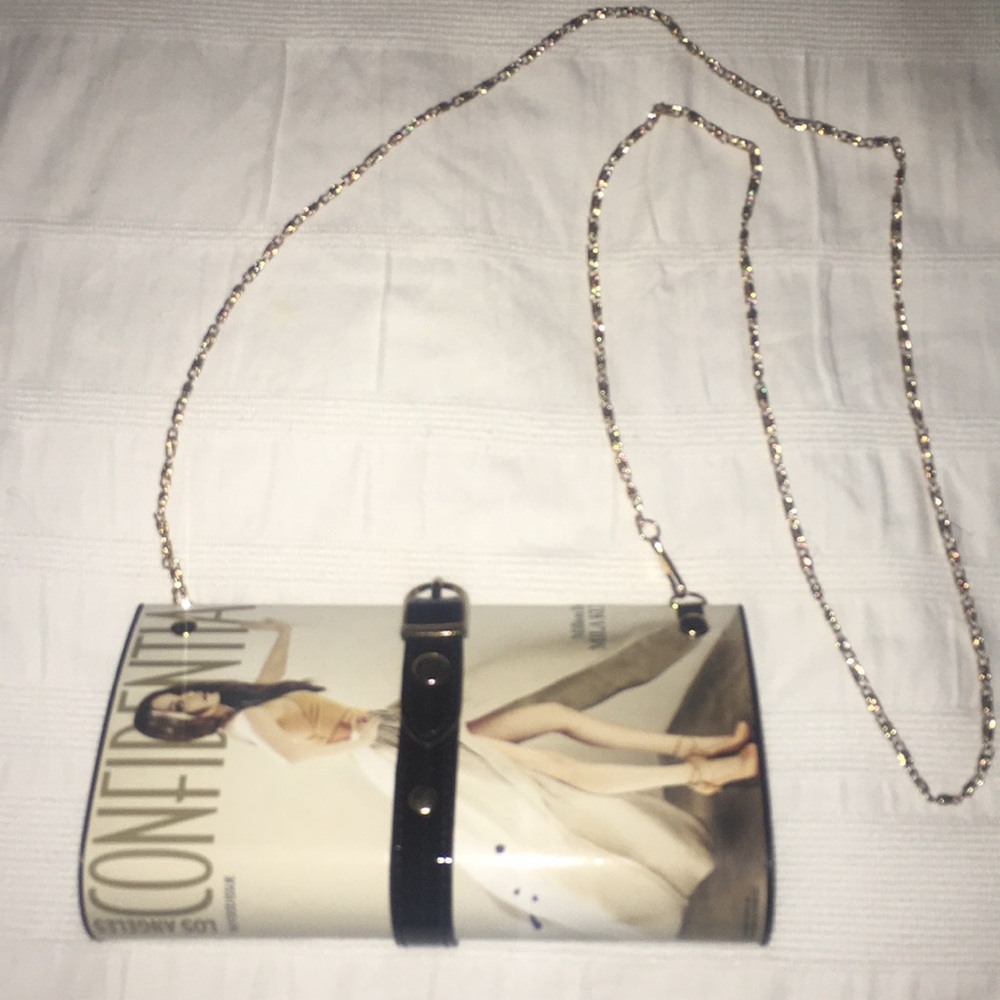 Super cute magazine crossbody bag